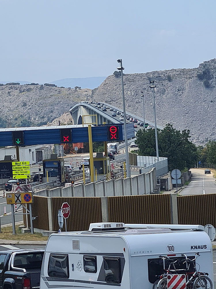 Krčki most najveći turistički otok Krk guzva (5)