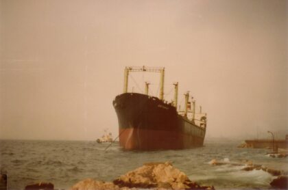 1983. brod Dagomys Novorossiysk iz Rusije se nasukao na Pećinama