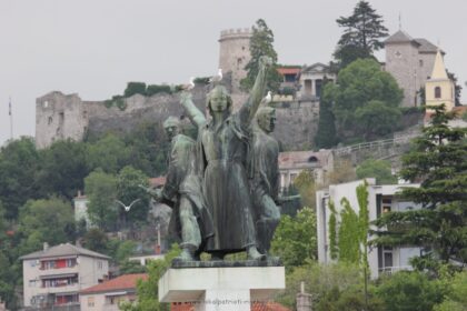 Antifašistički spomenici u Rijeci Matkovićev Spomenik oslobođenju na Delti