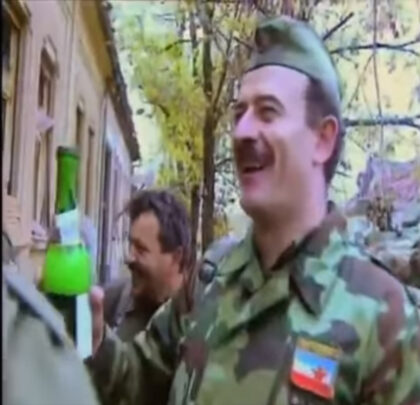 1991 Veselin Šljivančanin JNA zločinac pokolj Ovčara Srmt fašizmu (1)