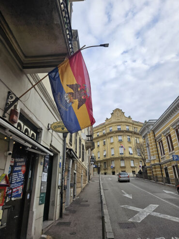 Klub Mladih Rijeka LPR Riječka trobojnica Ul. Erazma Barčića 9A