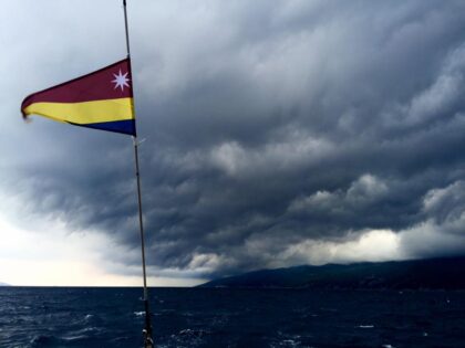 Riječki jedriličarski klub RJK kroz bonace i nevere Riječak trobijnica Rijeka